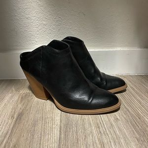 Dolce vita black leather booties